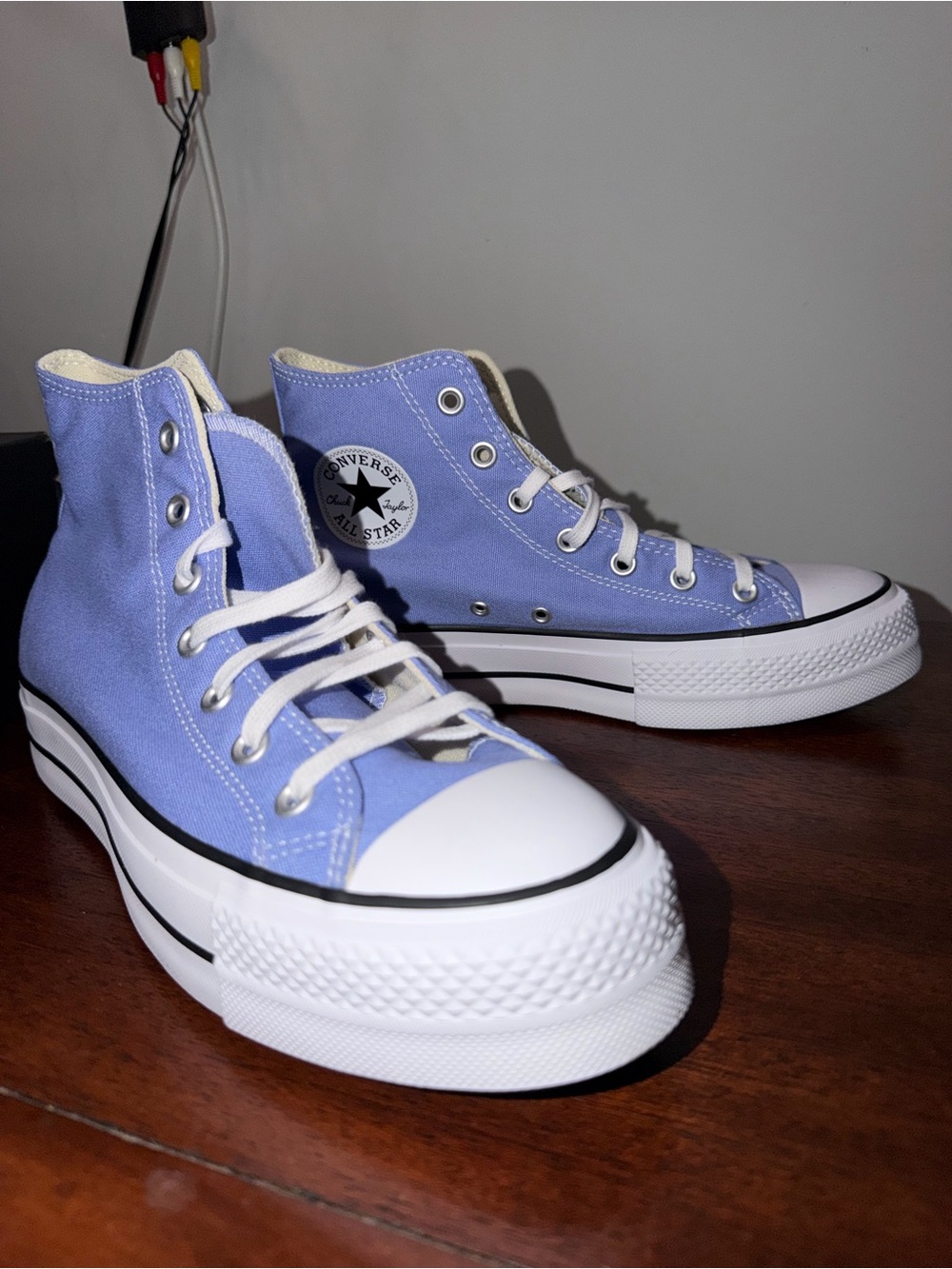 Converse High Top Sneakers in Veri peri Canvas